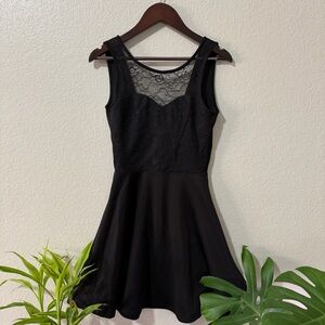 ✨4 for $15✨ Elegant Black Lace Dress